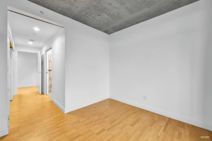 Entry Foyer Photo of 3605 128 W Cordova Street, Vancouver, BC
