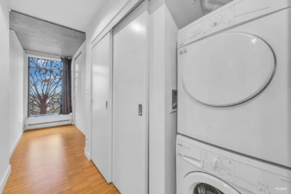 Powder Room Photo of 3605 128 W Cordova Street, Vancouver, BC