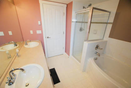 Basement Recreation Room Photo of 3306 5119 Garden City Road, Richmond, BC
