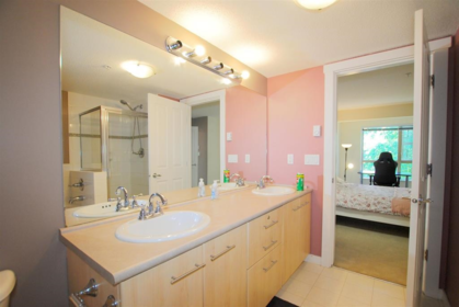 Laundry Room Photo of 3306 5119 Garden City Road, Richmond, BC