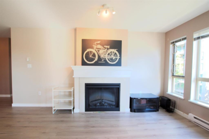 Walk-In Closet Photo of 3306 5119 Garden City Road, Richmond, BC