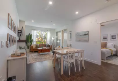 110 1468 St. Andrews Avenue, North Vancouver, BC, North Vancouver — Apartment/Condo for sale