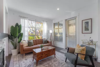 110 1468 St. Andrews Avenue, North Vancouver, BC, North Vancouver — Apartment/Condo for sale