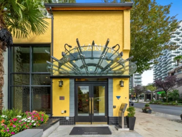 Hot Tub / Spa Photo of 905 1221 Bidwell Street, Vancouver, BC