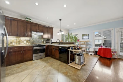Breakfast Nook Photo of 32758 Lightbody Street, Mission, BC