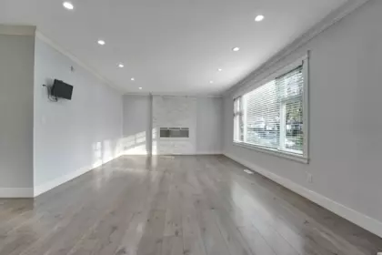 Kitchen Photo of 6805 Sherbrooke Street, Vancouver, BC