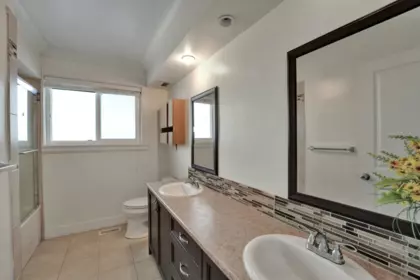 Office / Den Photo of 6805 Sherbrooke Street, Vancouver, BC