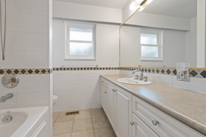 Mudroom Photo of 1743 Taralawn Court, Burnaby, BC