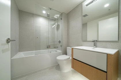 Bedroom 4 Photo of 307 3963 Uplands Way, West Vancouver, BC