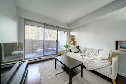 210 1099 E Broadway, Vancouver, BC, Vancouver — Apartment/Condo for sale