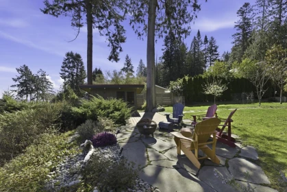 Outdoor Deck Photo of 7626 Eureka Avenue, Halfmoon Bay, BC