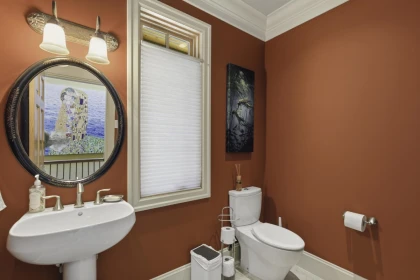 Primary Bathroom Photo of 7626 Eureka Avenue, Halfmoon Bay, BC
