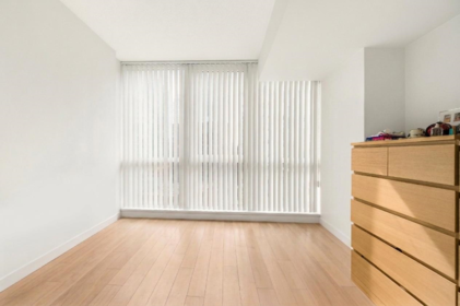 Primary Bedroom Photo of 1308 555 Jervis Street, Vancouver, BC