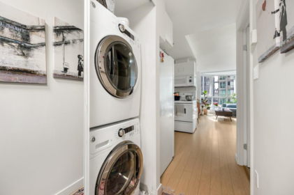 Walk-In Closet Photo of 1308 555 Jervis Street, Vancouver, BC