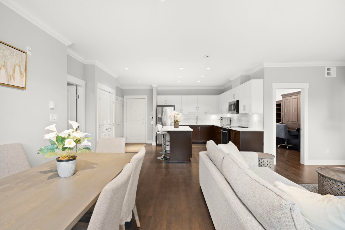 Dining Area Photo of 419 20728 Willoughby Town Centre Drive, Langley, BC