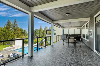Garden / Landscaping Photo of 11011 Carmichael Street, Maple Ridge, BC