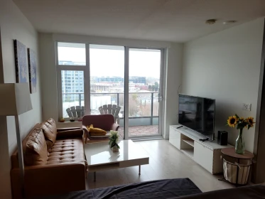 1105 8555 Capstan Way, Richmond, BC, Richmond — Apartment/Condo for sale