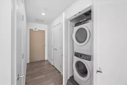 Walk-In Closet Photo of 802 1441 Johnston Road, White Rock, BC
