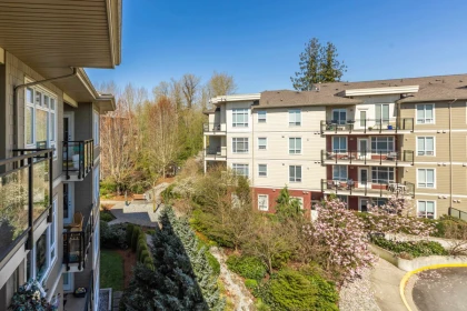 Hot Tub / Spa Photo of B401 20211 66 Avenue, Langley, BC