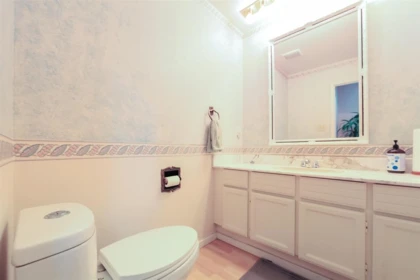 Guest Bathroom Photo of 6415 Buckingham Drive, Burnaby, BC