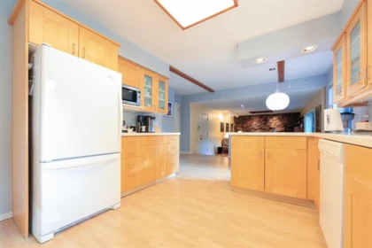 Kitchen Island Photo of 6415 Buckingham Drive, Burnaby, BC
