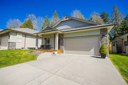 Outdoor Kitchen Photo of 4 11540 Glacier Drive, Mission, BC