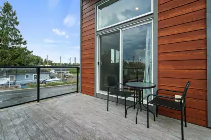 Outdoor Patio Photo of 34609 2 Avenue, Abbotsford, BC