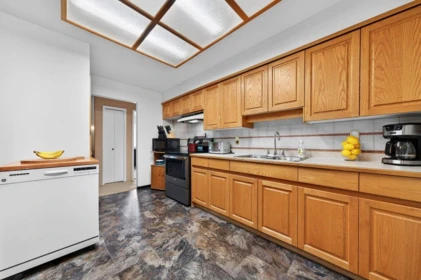3833 Killarney Street, Port Coquitlam, BC, Port Coquitlam — Single Family Residence for sale