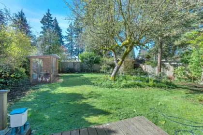 825 W 20th Street, North Vancouver, BC, North Vancouver — Single Family Residence for sale