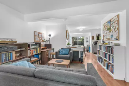 825 W 20th Street, North Vancouver, BC, North Vancouver — Single Family Residence for sale