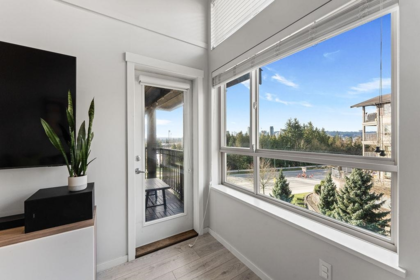 Primary Bedroom Photo of 413 3156 Dayanee Springs Boulevard, Coquitlam, BC