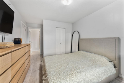 Walk-In Closet Photo of 413 3156 Dayanee Springs Boulevard, Coquitlam, BC
