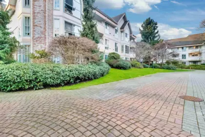 Mudroom Photo of 314 7151 121 Street, Surrey, BC