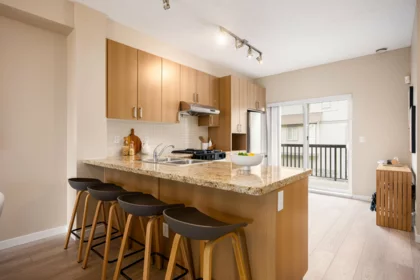 Kitchen Island Photo of 57 9566 Tomicki Avenue, Richmond, BC