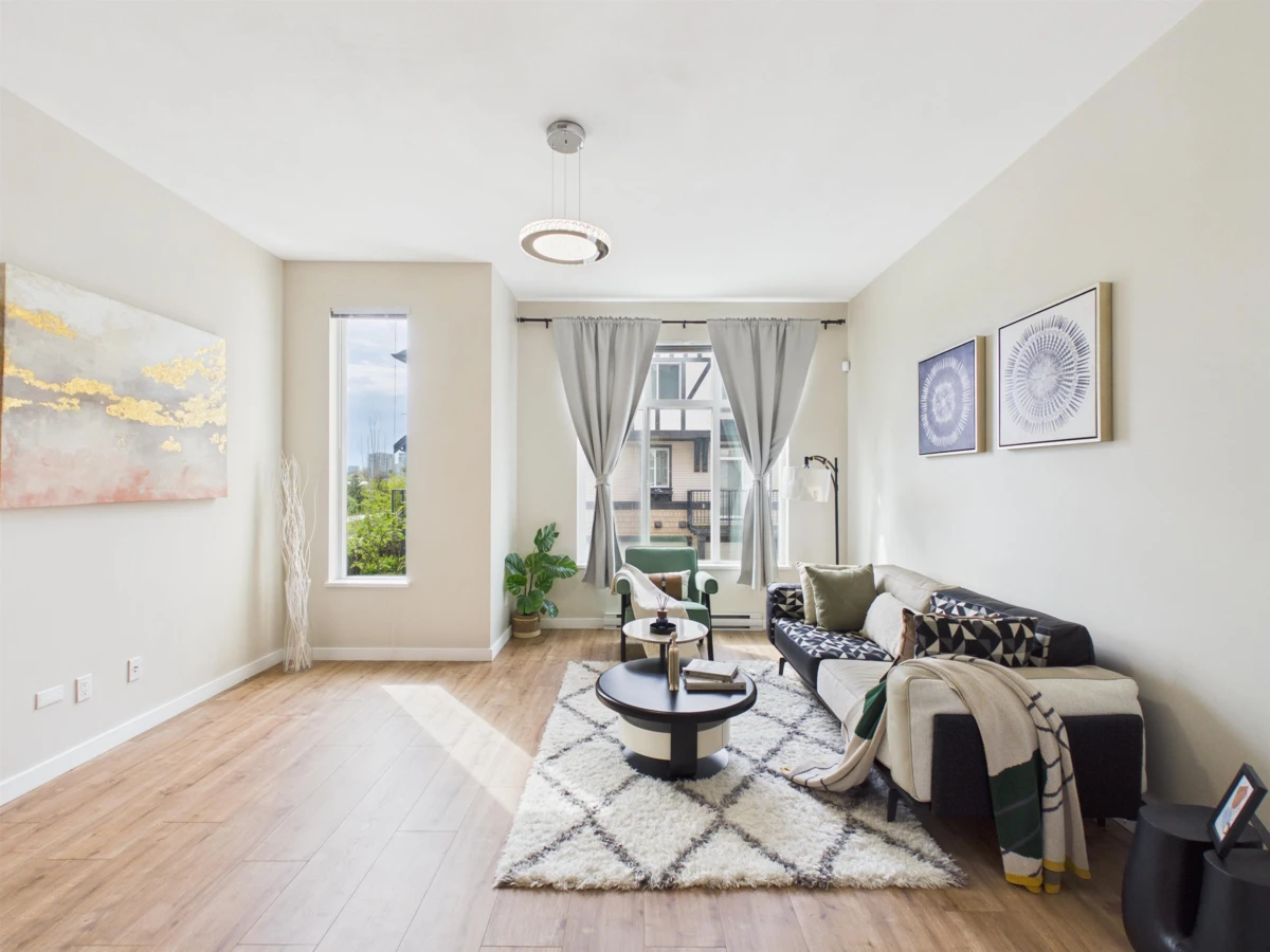 Dining Area Photo of 40 9728 Alexandra Road, Richmond, BC