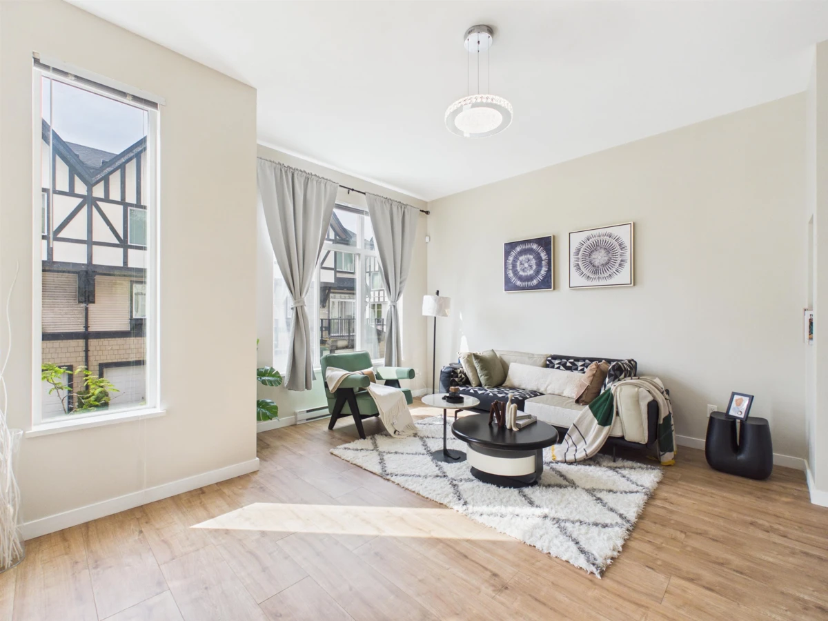 Living Room Photo of 40 9728 Alexandra Road, Richmond, BC
