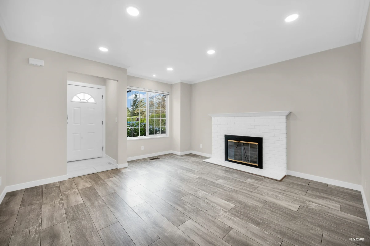 Living Room Photo of 113 9561 207th Street, Langley, BC