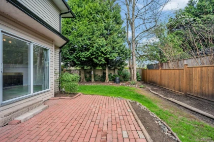 Swimming Pool Photo of 113 9561 207th Street, Langley, BC