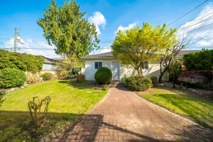 Front Yard Photo of 2039 W 62 Avenue, Vancouver, BC