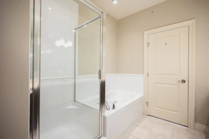 Entry Foyer Photo of 6380 Larkin Drive, Vancouver, BC