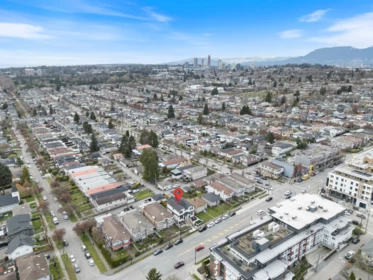 Fitness Center Photo Near 1 7361 Fraser Street, Vancouver, BC