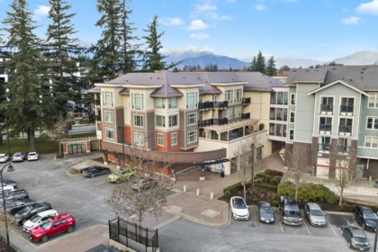 Garden / Landscaping Photo of 408 45530 Market Way, Chilliwack, BC