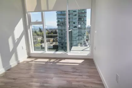 Kitchen Island Photo of 907 6699 Dunblane Avenue, Burnaby, BC