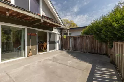 Outdoor Patio Photo of 2002 E 13th Avenue, Vancouver, BC