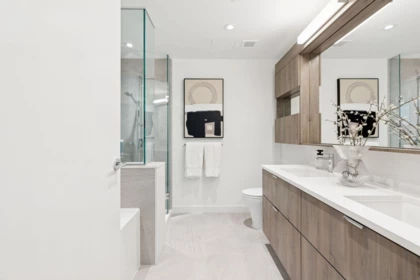 Hallway Photo of TH112 755 Harbourside Drive, North Vancouver, BC