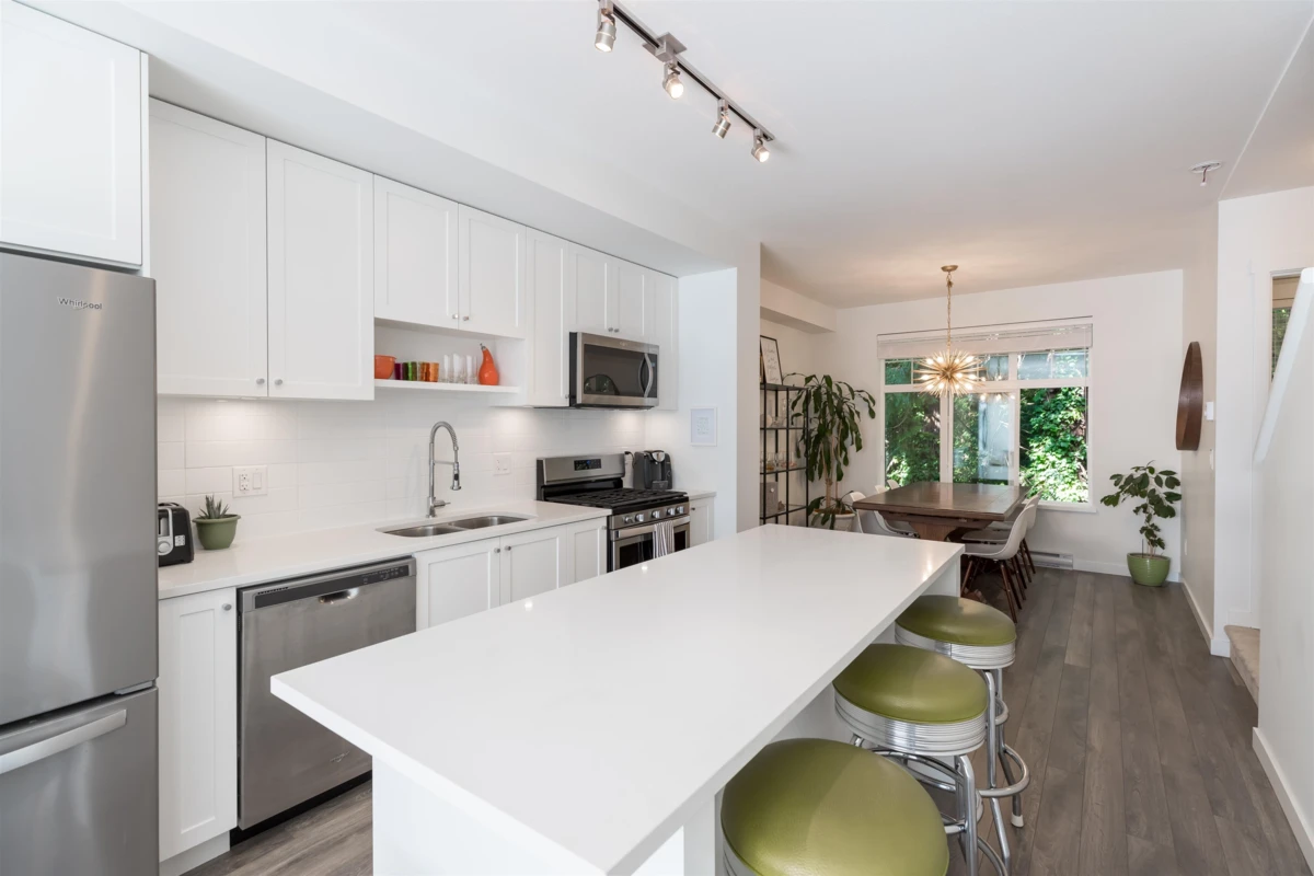 Living Room Photo of 80 158 171 Street, Surrey, BC