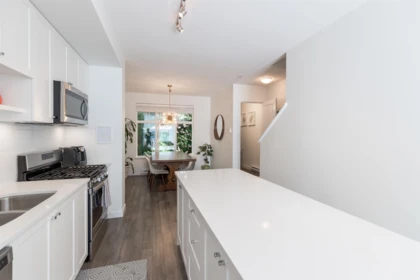 Kitchen Photo of 80 158 171 Street, Surrey, BC