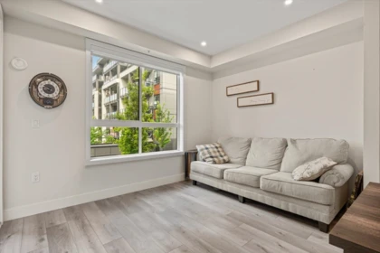 Breakfast Nook Photo of 202 45511 Campus Drive, Chilliwack, BC