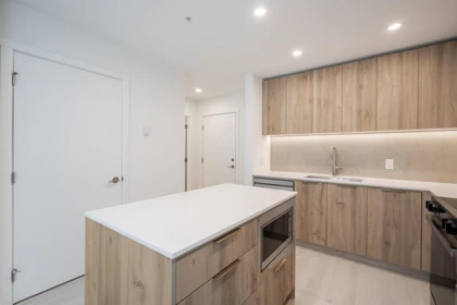 Primary Bathroom Photo of 412 3596 Malsum Drive, North Vancouver, BC