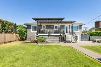 Backyard Photo of 4850 Highlawn Drive, Burnaby, BC